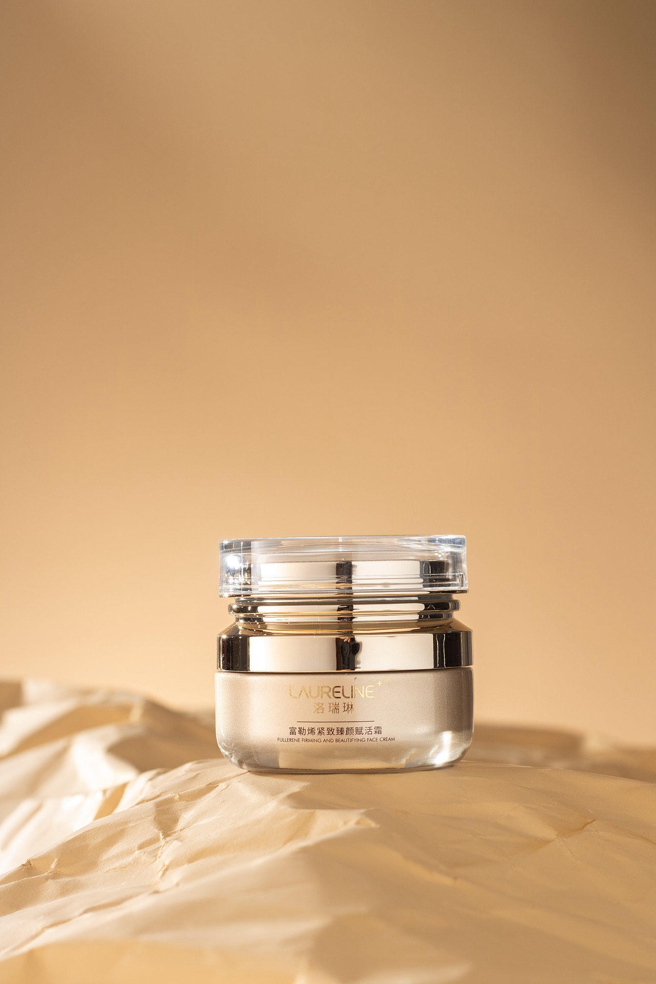 光影與色彩的藝術 化妝品拍攝全攻略